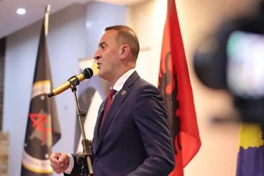 Haradinaj godet Kurtin: Heshtja e tij ndaj gjuhës së urrejtjes për shqiptarët në Maqedoni, e pafalshme