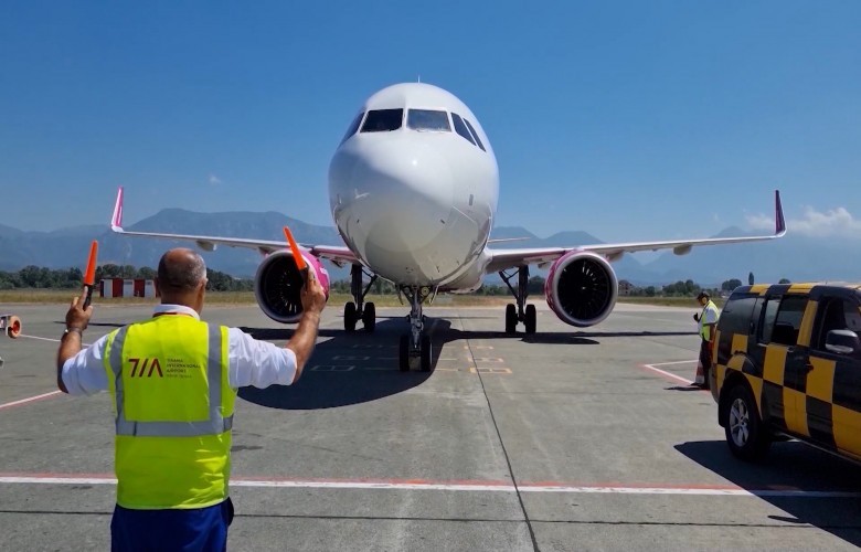 Aeroporti i Tiranës shënon rekord të ri: Mbi 51 mijë pasagjerë në një ditë