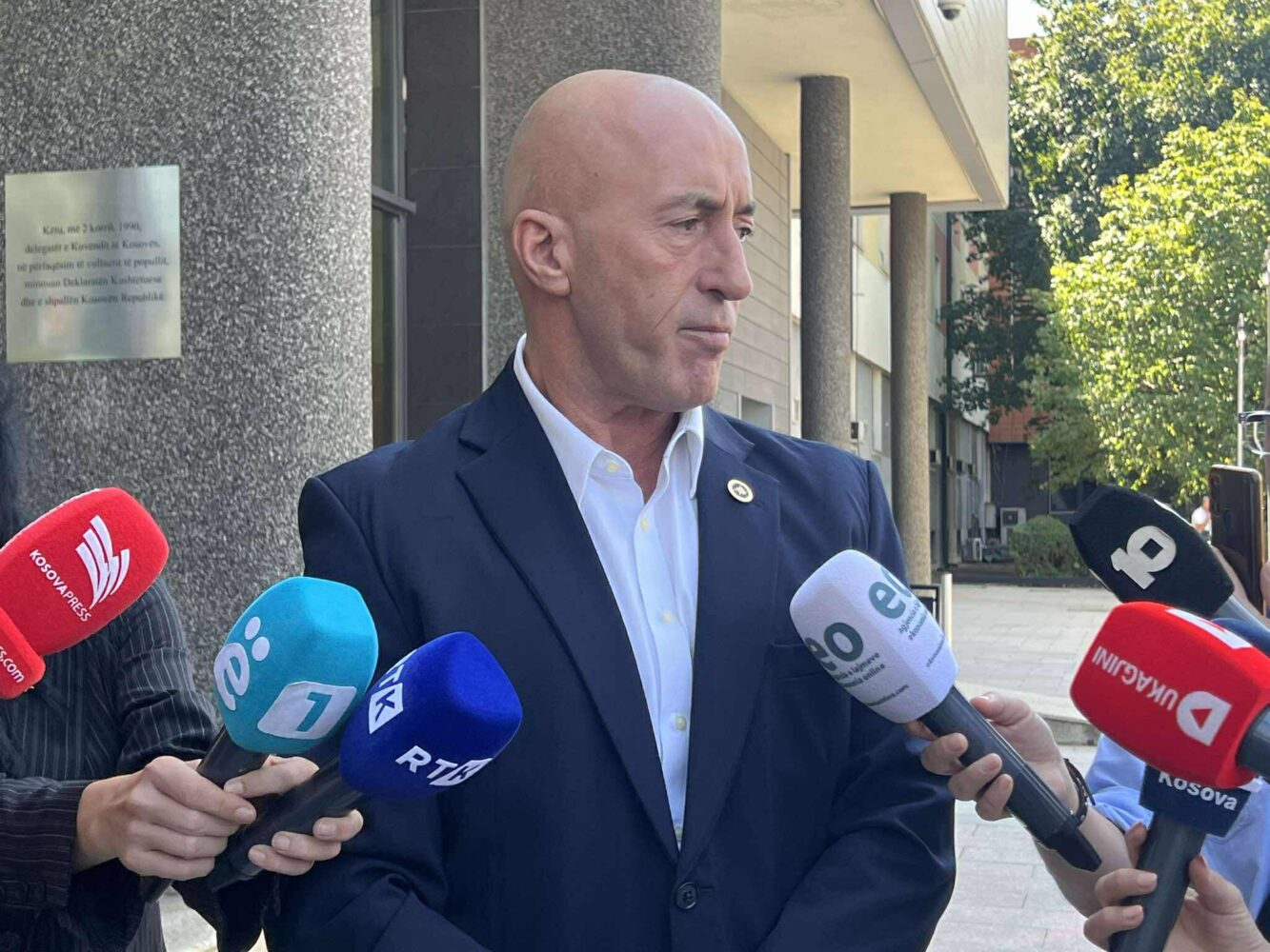 Haradinaj: Ndërhyrja në procedurën e votimit për nënkryetarin serb – jokushtetuese, kritika edhe Abdixhikut