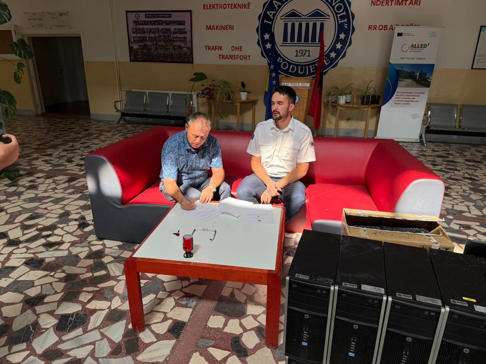 Donacion nga Dogana e Kosovës për shkollën “FAN S.NOLI” në Podujevë