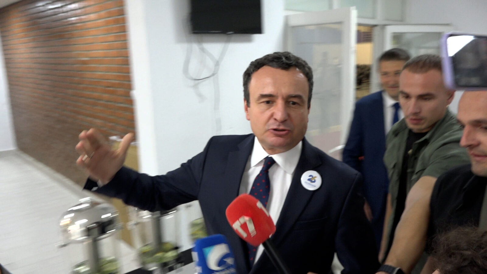 Kurti pa qëndrim të prerë për vendimin e Kushtetueses: Duhet ta presim aktgjykimin e plotë