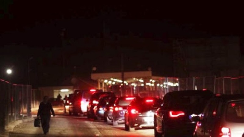 Kolonat dhe pritjet në pikat kufitare, përditësohen të dhënat