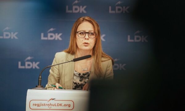 Bajrami: Vjosa Osmani e LVV-ja duan Gjykatë Kushtetuese pa kuorum, s’iu pengoi përbërja e saj kur e rrëzoi qeverinë në vitin 2020