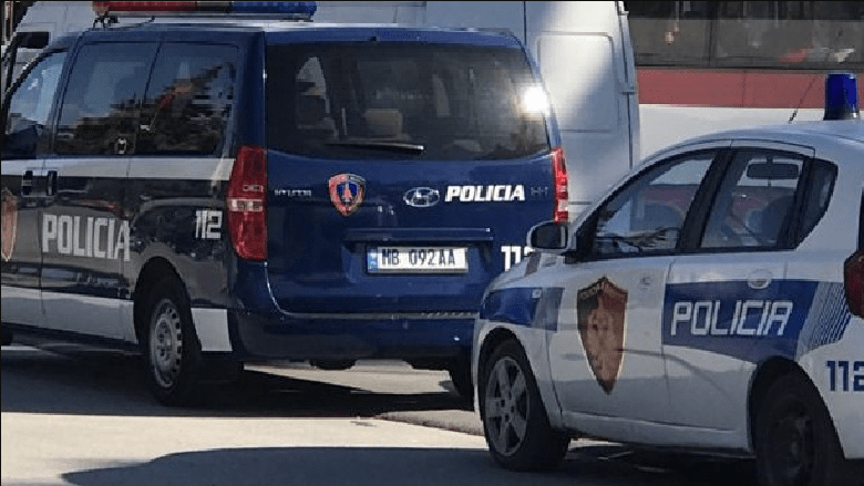 Babai me dy djemtë e bëjnë për spital dhëndrin në Malësi të Madhe