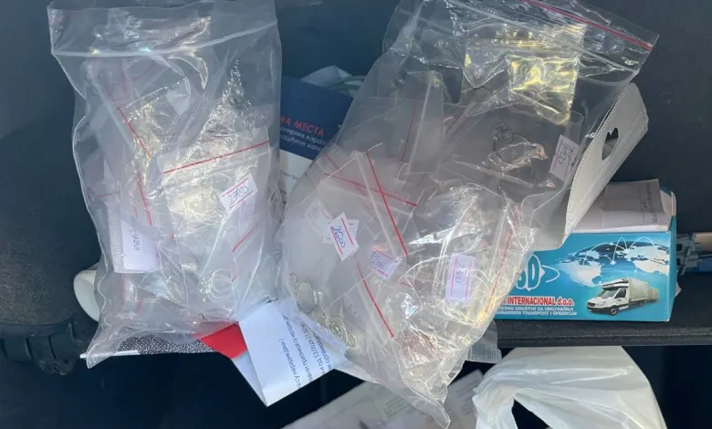 Dogana parandalon dy raste të kontrabandës në Jarinje