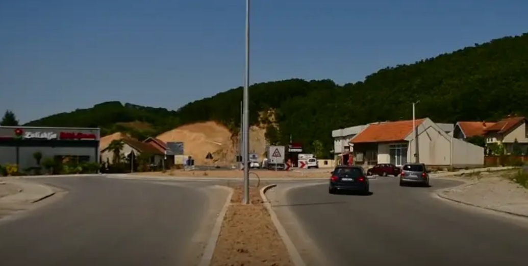 “A me u myt me ta?”, Pronarët e bizneseve pengojnë punën e Ministrisë së Infrastrukturës (VIDEO)