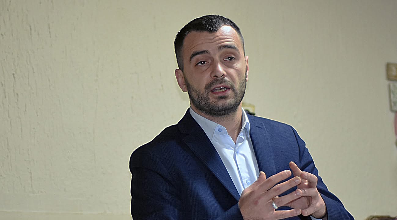 Rexhaj i VV-së: Të dielën e nominojmë Albin Kurtin për kryeministër