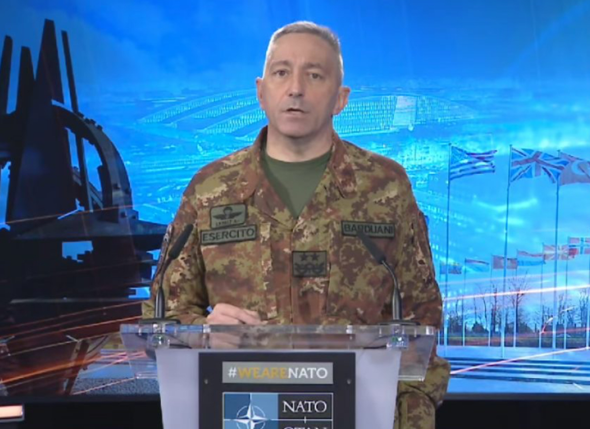 Komandanti i KFOR-it i raporton në seli të NATO-së: Gjendja në Kosovë stabile, por ka rrezik shpërthimesh të papritura