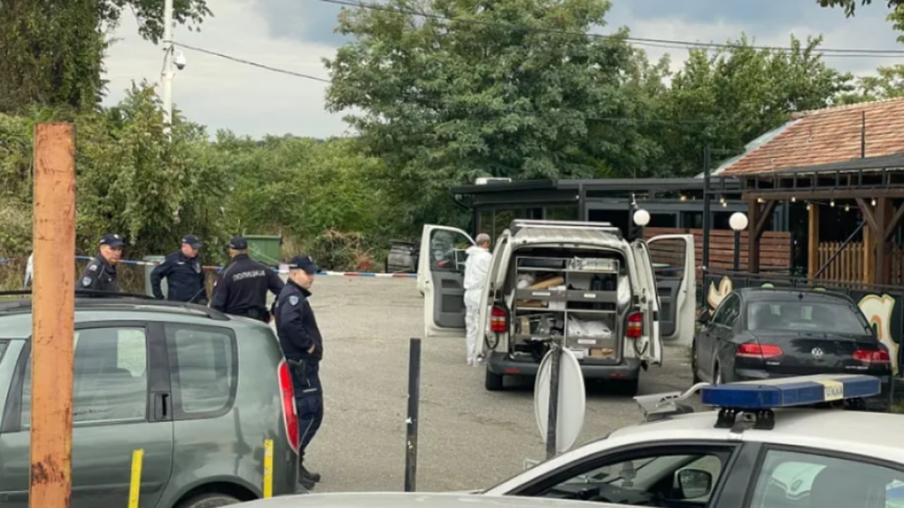 Beograd: Një person qëllon me breshëri drejt një lokali, disa të plagosur