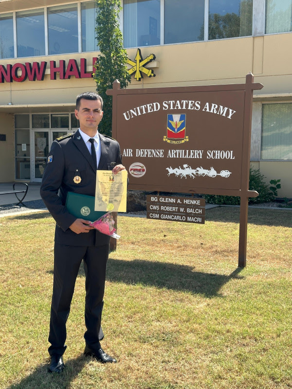 Oficeri i FSK-së diplomon në ShBA