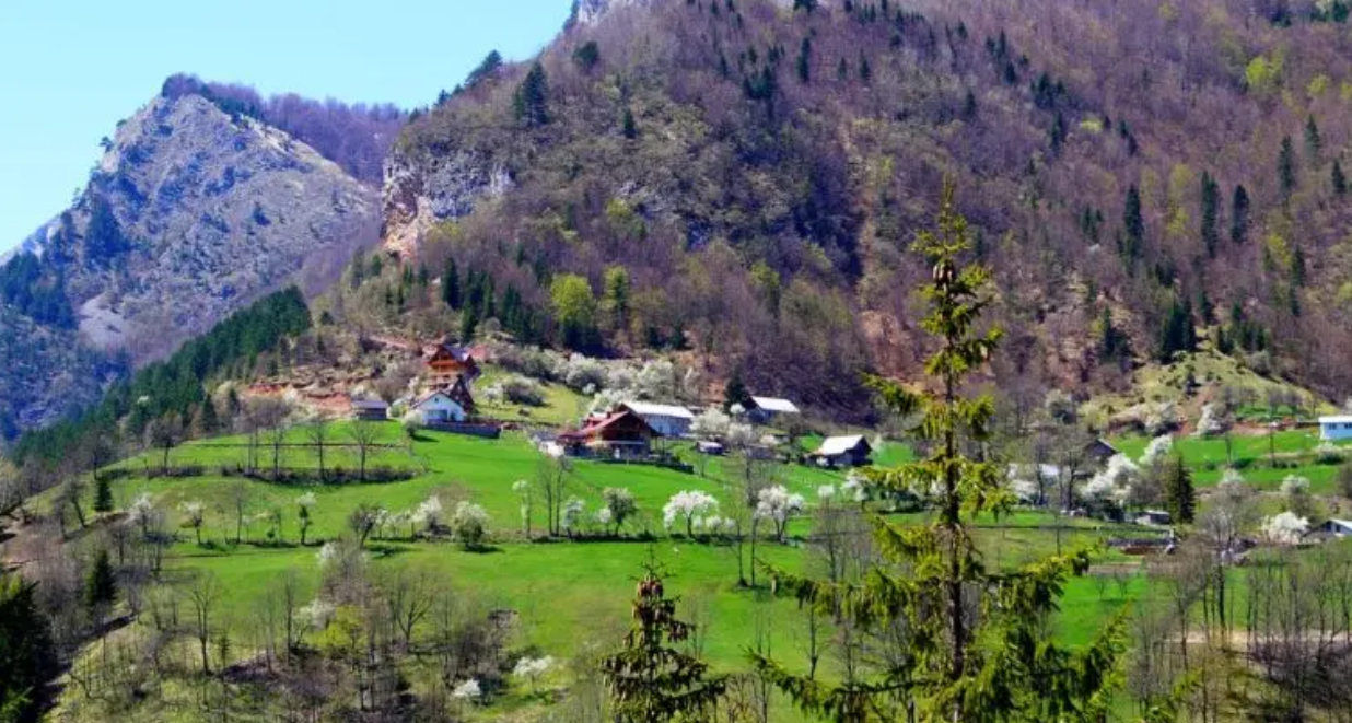 Rritet numri i turistëve të huaj në Kosovë, ja cili mbetet regjioni më i vizituar