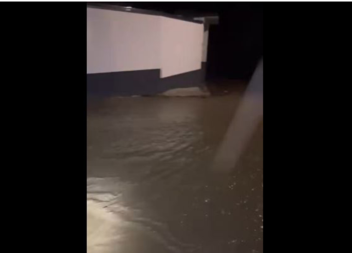 Reshjet e mëdha të shiut, vërshohet Prizreni (VIDEO)