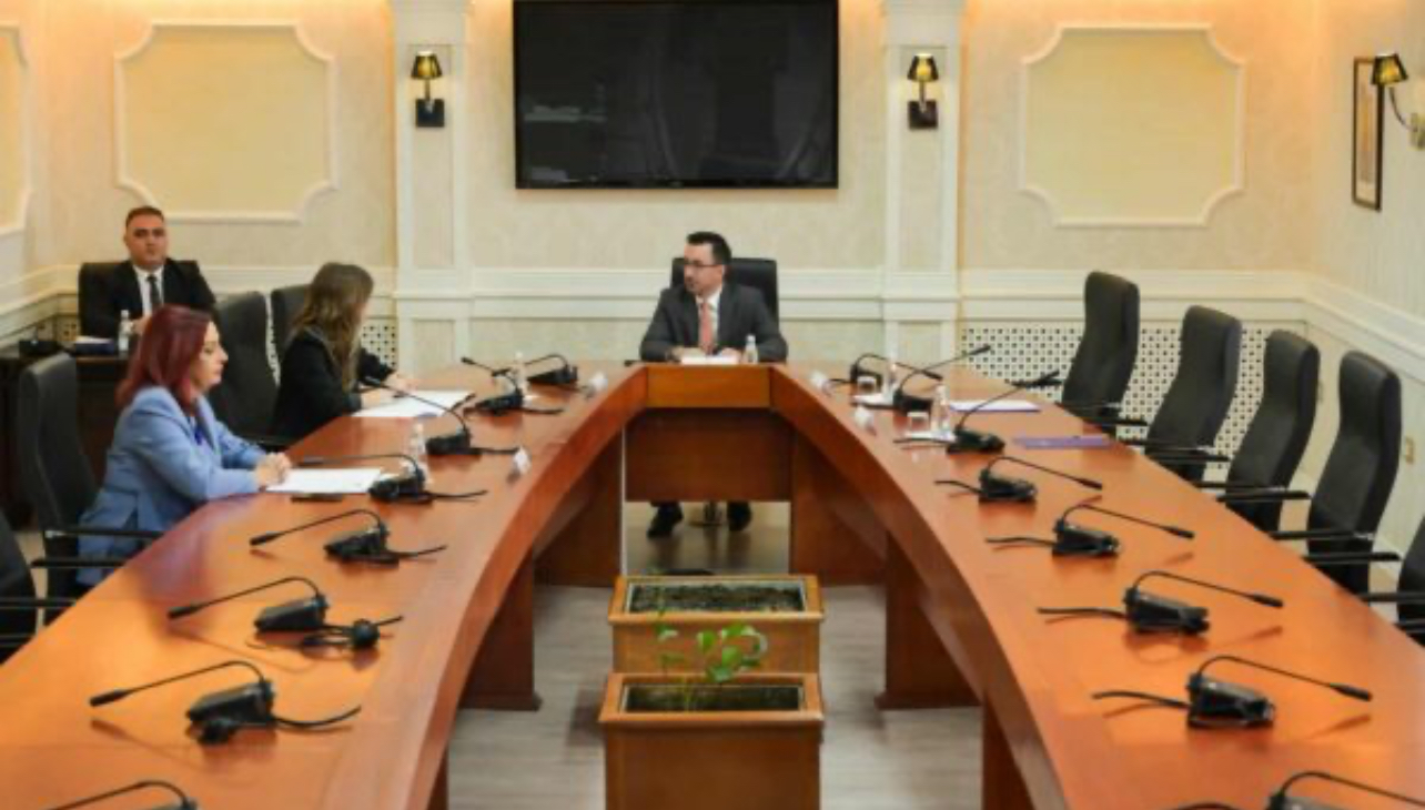 Sot mblidhet kryesia e Kuvendit, dy pika në rend të ditës