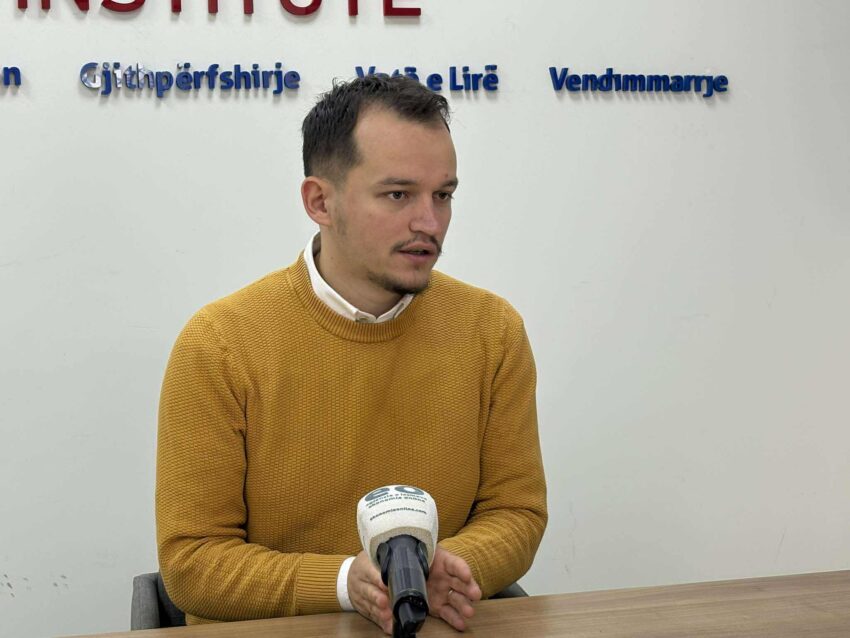 Cakolli: Nuk mund të thirret seancë e jashtëzakonshme për qeverinë pa dekretim të mandatarit