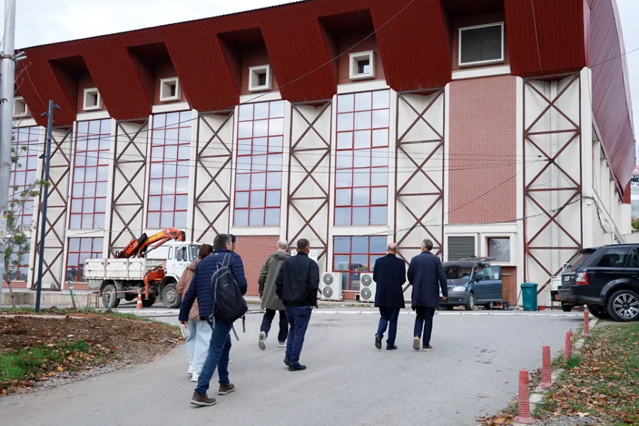 Lojërat Mesdhetare: Një delegacion ndërkombëtar inspekton impiantet sportive në Prishtinë