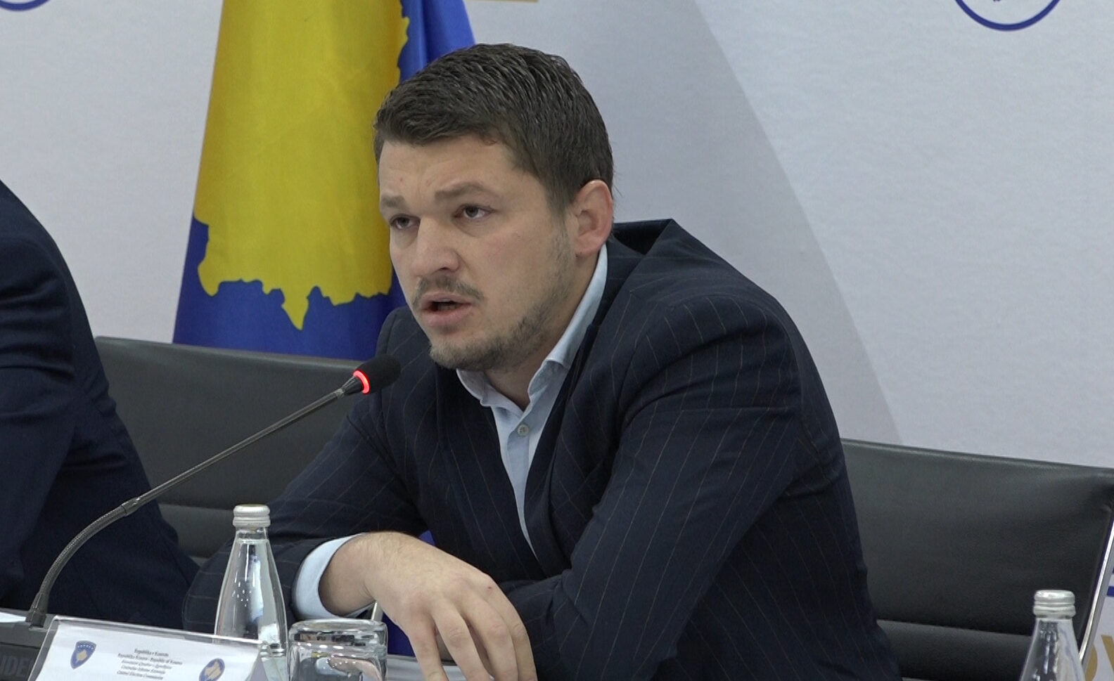 Anëtari i KQZ-së nga PDK-ja: Shifrat e VV-së për fletëvotimet në Mitrovicë janë të pasakta