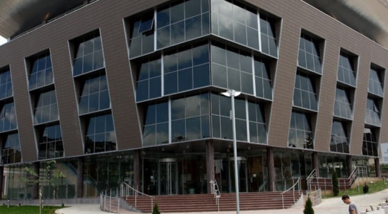 MASHTI tërheq 16 licenca të mësimdhënësve