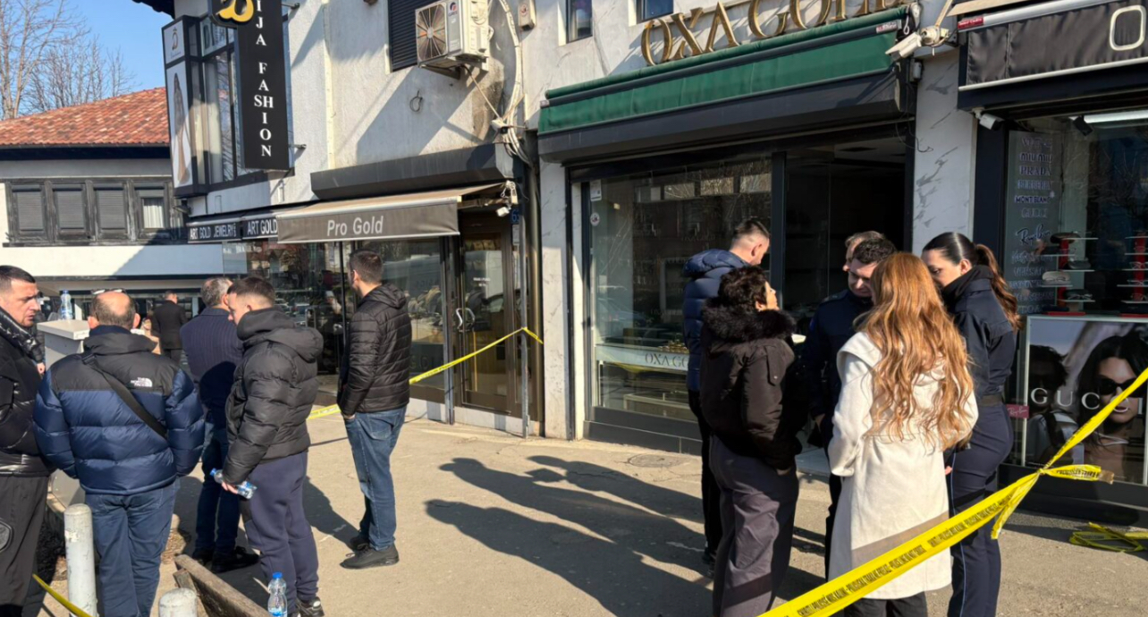 Grabitet argjendaria në mes të Prishtinës