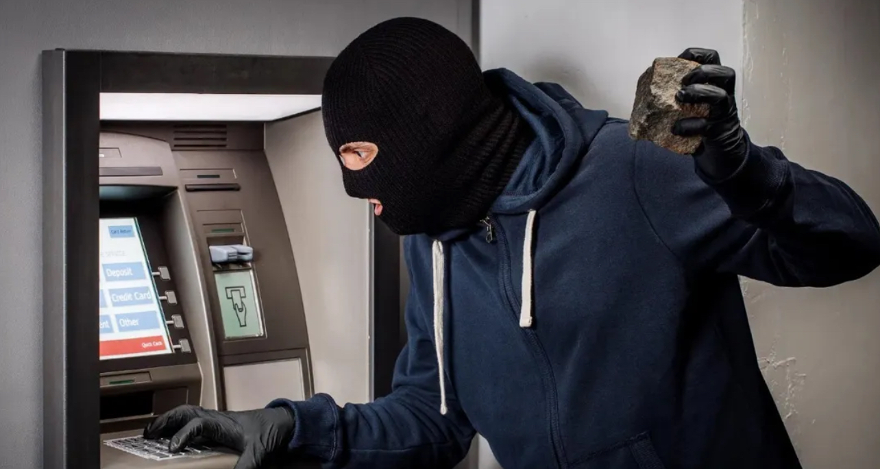 Kosovari dënohet me 3 vjet e gjysmë për grabitjen e një banke në Austri – mbi 90 mijë euro të vjedhura