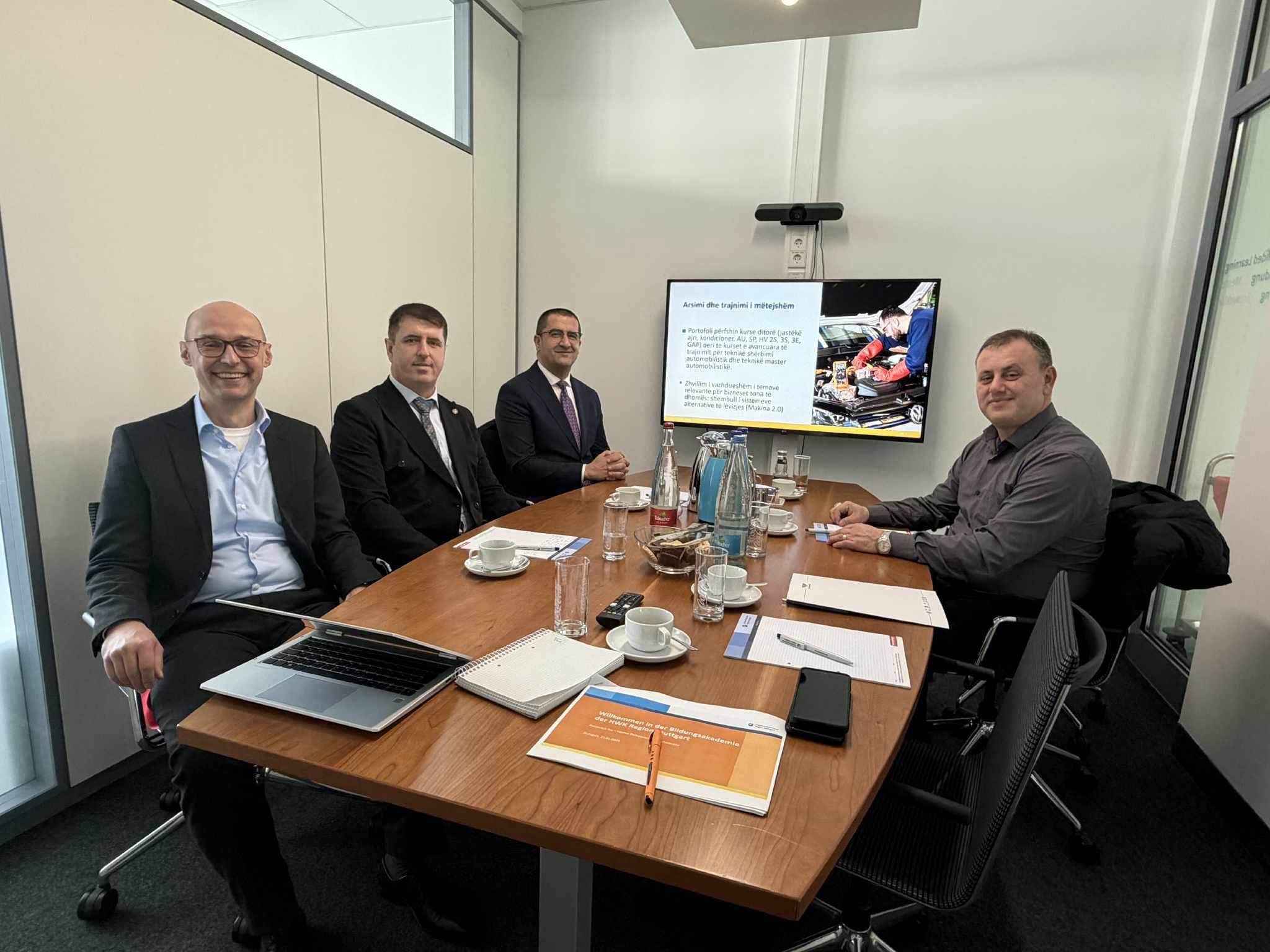 Podujeva do të lidh marrëveshje me Qendrën Akademike të Arsimit të Artizanateve në Shtutgart