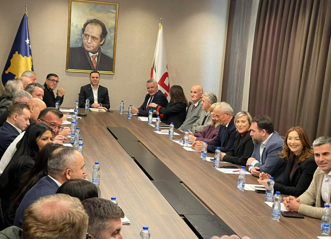 Sot mblidhet Kuvendi i LDK-së, Kryetar i ri apo vazhdim me Abdixhikun