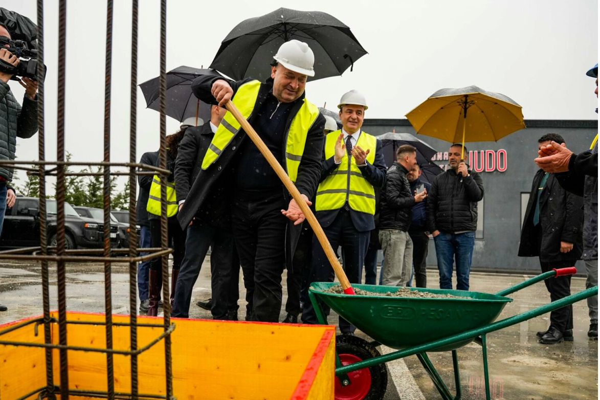 Vendoset gurëthemeli i Qendrës Nacionale të Xhudos në Pejë
