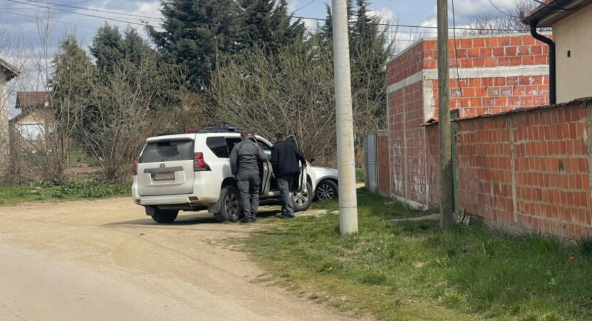 Policia shkon në shtëpinë e viktimës Ilaz Brahimi