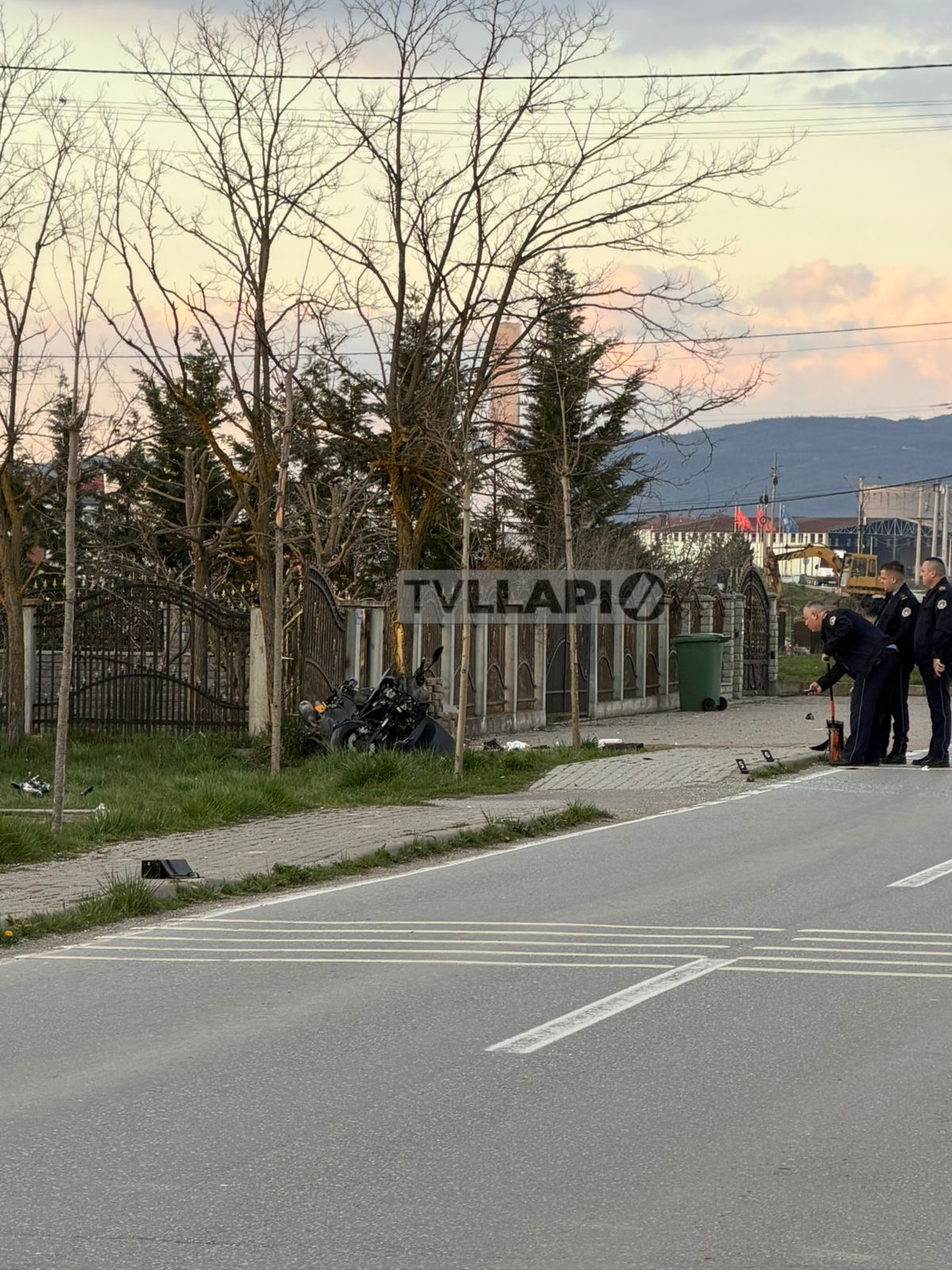 Pamje nga aksidenti i rëndë në Podujevë – dy të rinj në gjendje kritike