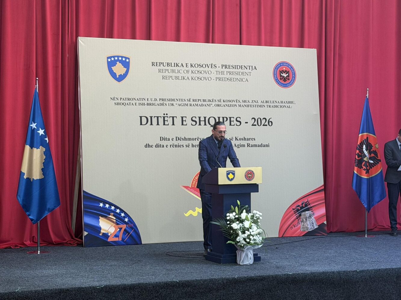 Djali i Agim Ramadanit: Sakrifica e dëshmorëve të mos zbehet, Kosova ka nevojë për unitet