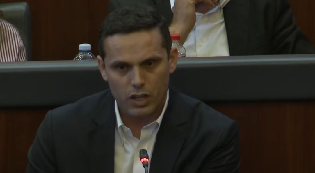 Gruda kritika të ashpra për Muratin: Po trajtoni buxhetin me joseriozitet, hiqu nga agjenda politike