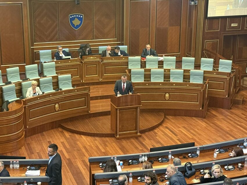 Maqedonci fton deputetët të votojnë pro dërgimit të trupave të FSK-së në Gaza