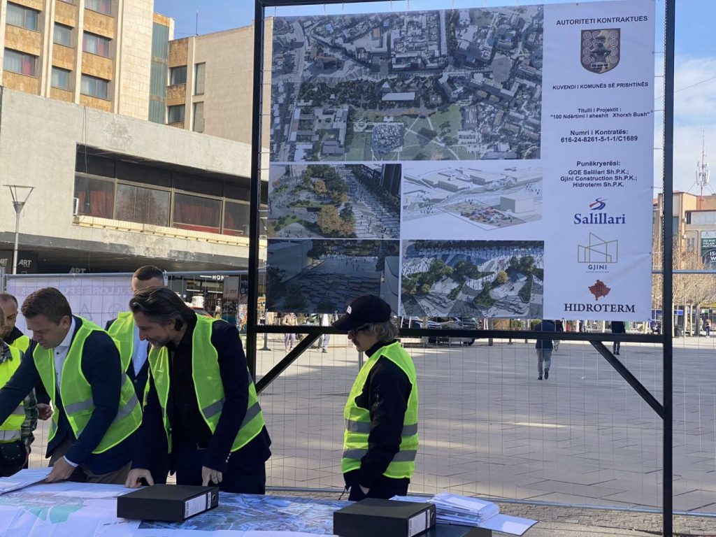 Bllokohet projekti 80 mijë eurosh për sheshin “Xhorxh Bush” në Prishtinë
