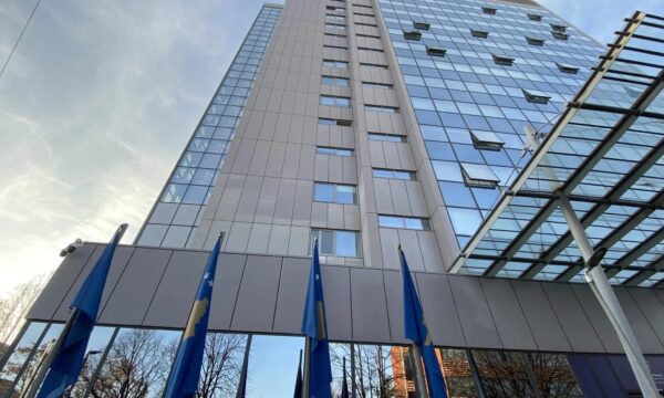 Qeveria miraton përbërjen e re të Komisionit për Dhënien e Provimit të Jurisprudencës