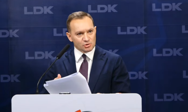 Zogaj: Nuk lejojmë që kandidati për president të jetë nga VV