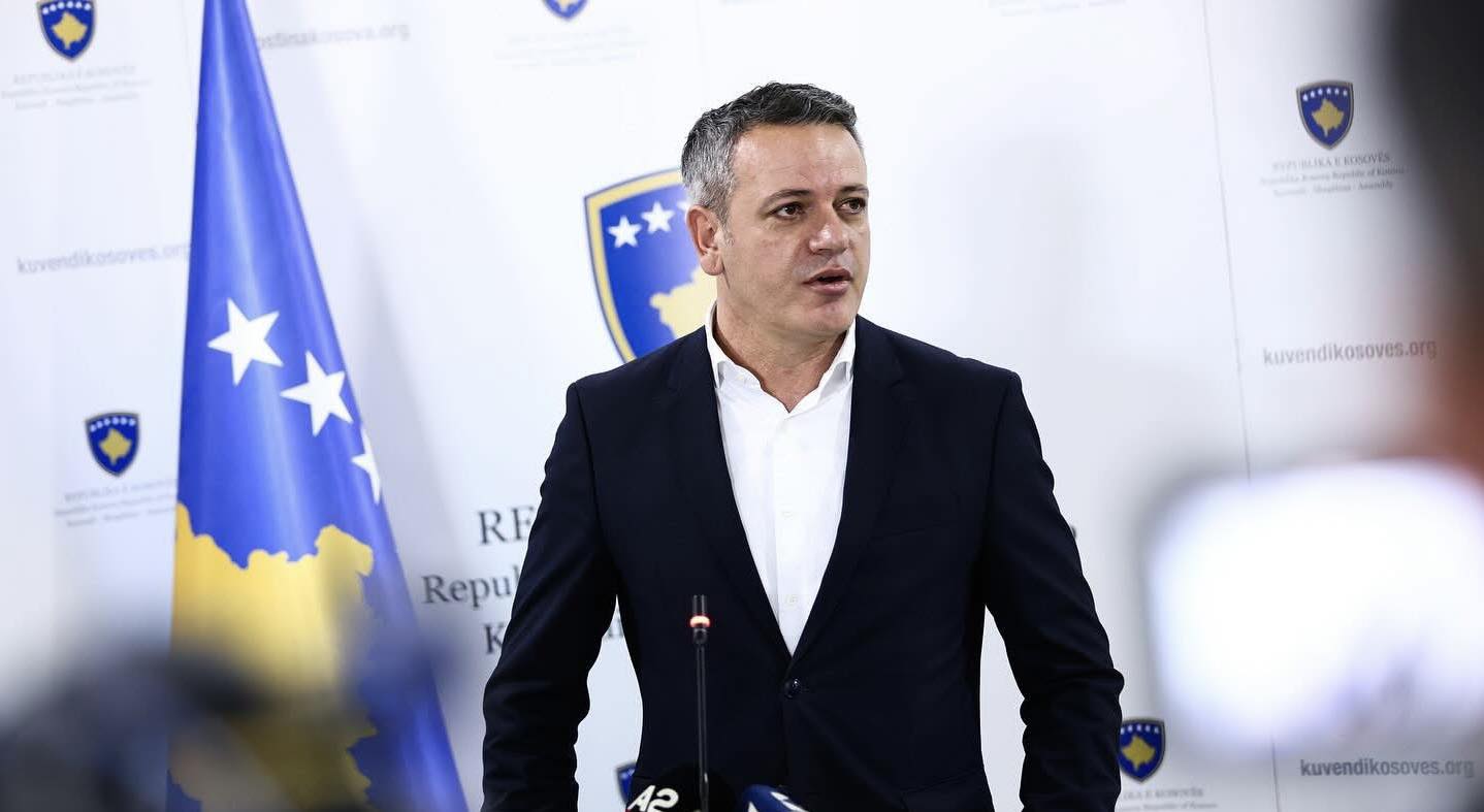 Arben Gashi kërkon besimin e qytetarëve për t’u bërë deputet