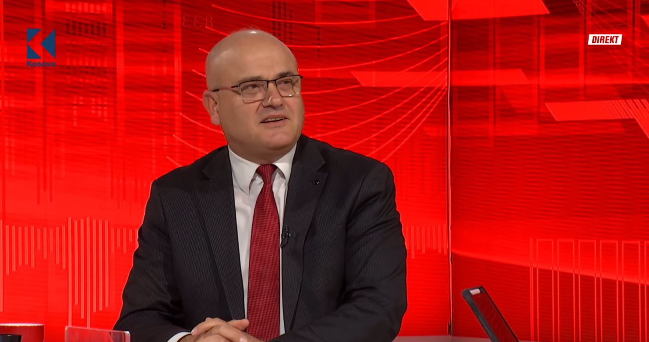 Avdyli: Vjosa Osmani e ka bërë kryeministër Albin Kurtin