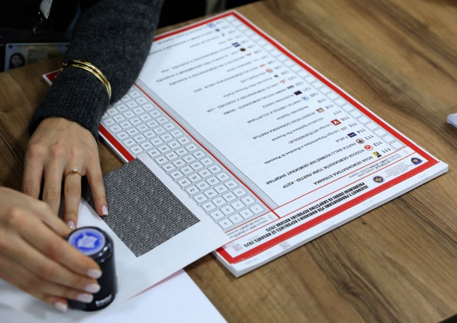 Veç edhe dy ditë për t’u regjistruar si votues jashtë Kosovës