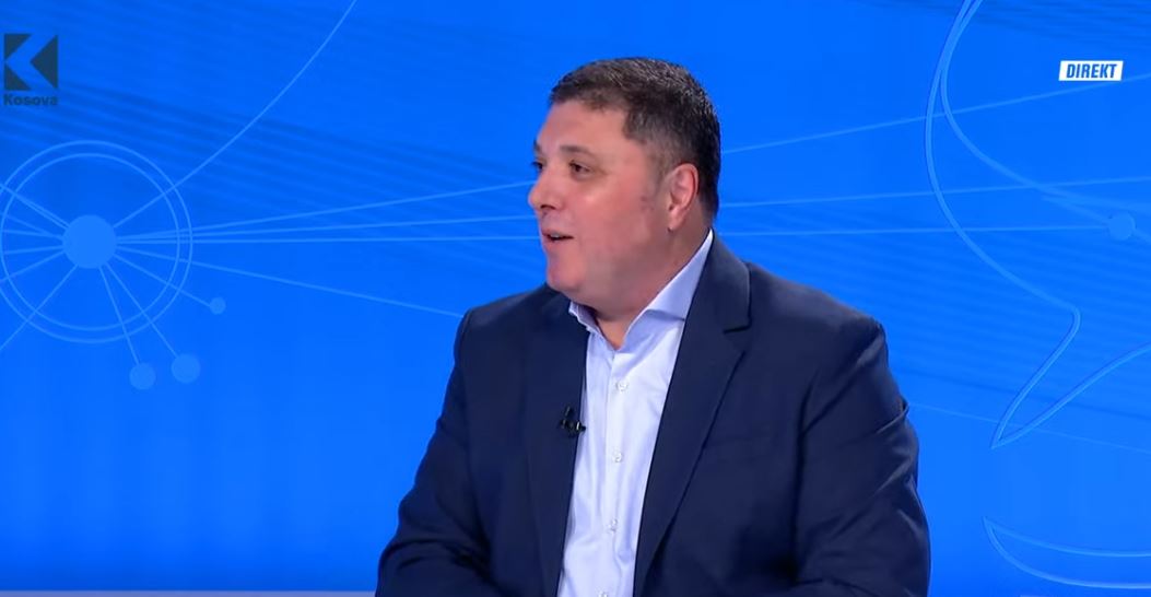 Çollaku: Sulmet hibride me teknologji ruse kanë synim Vjosa Osmanin