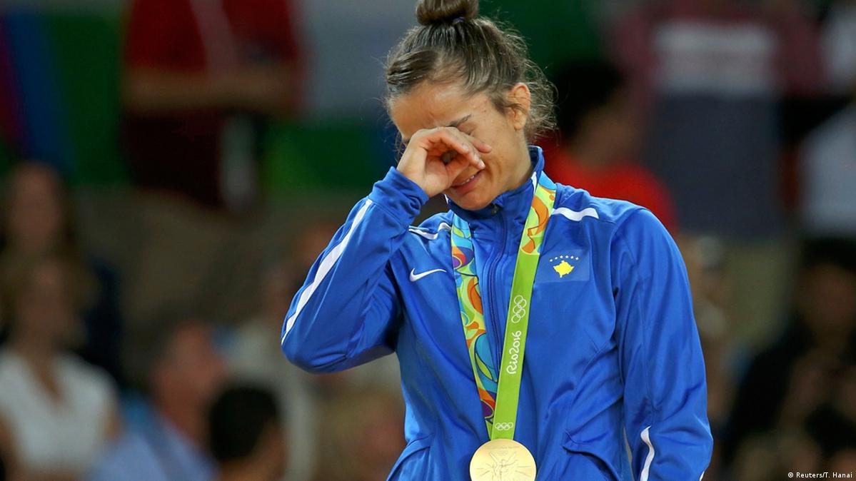 Majlinda Kelmendi, kampionia që i solli Kosovës lavdi botërore, feston ditëlindjen