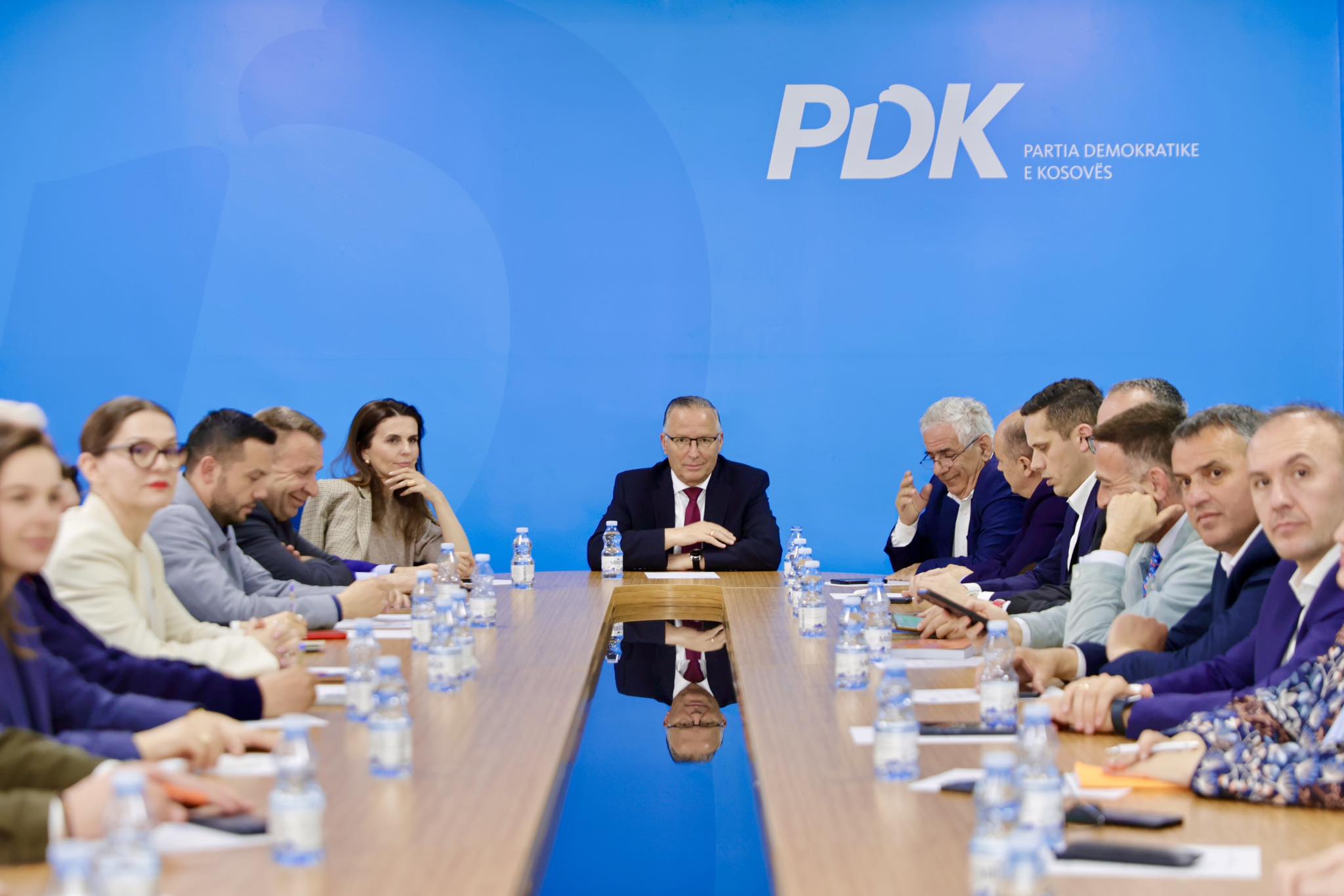 Përgatitjet për zgjedhje: PDK mblidhet sot