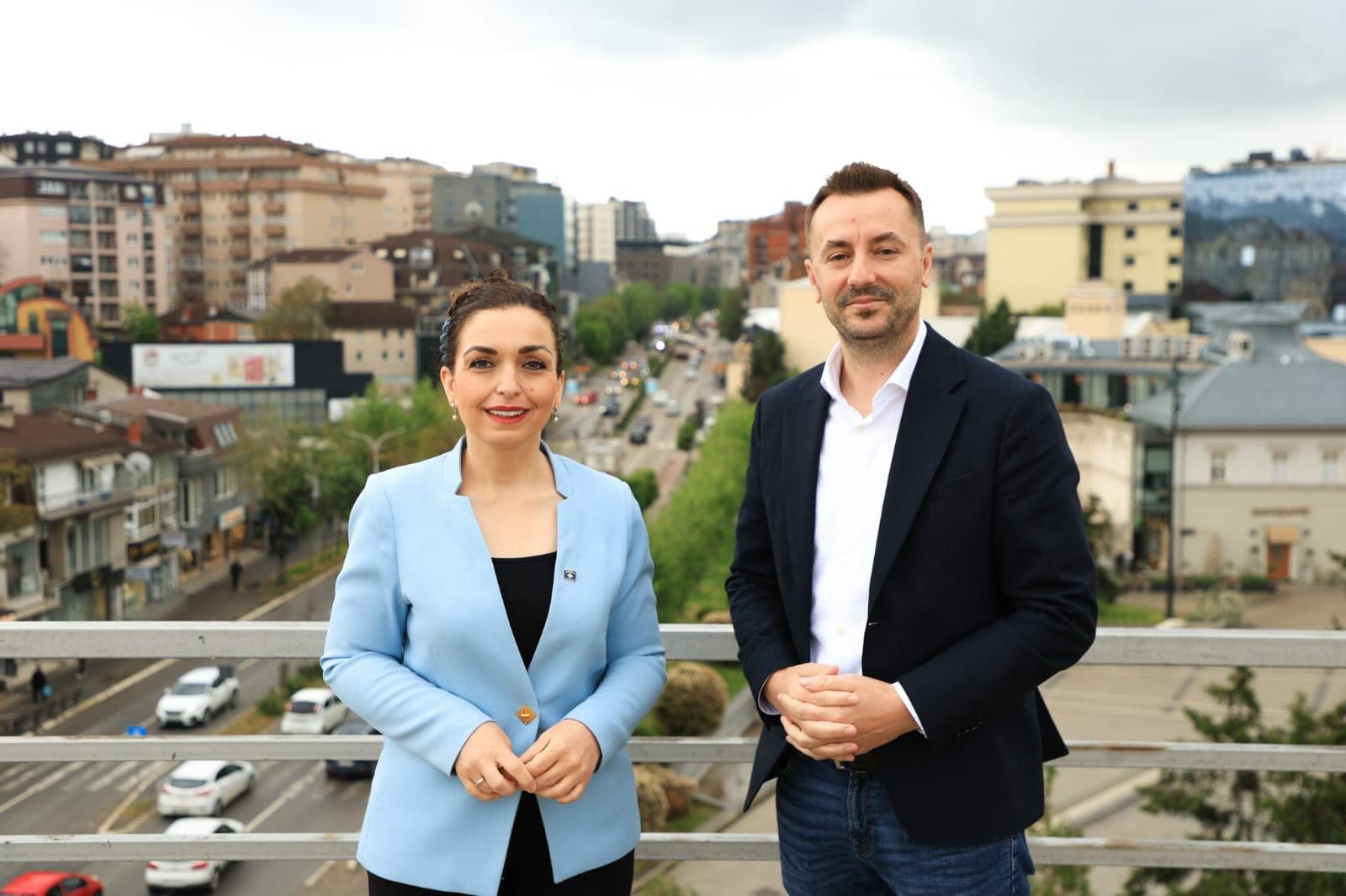 Vjosa Osmani prezanton aderimin e ri