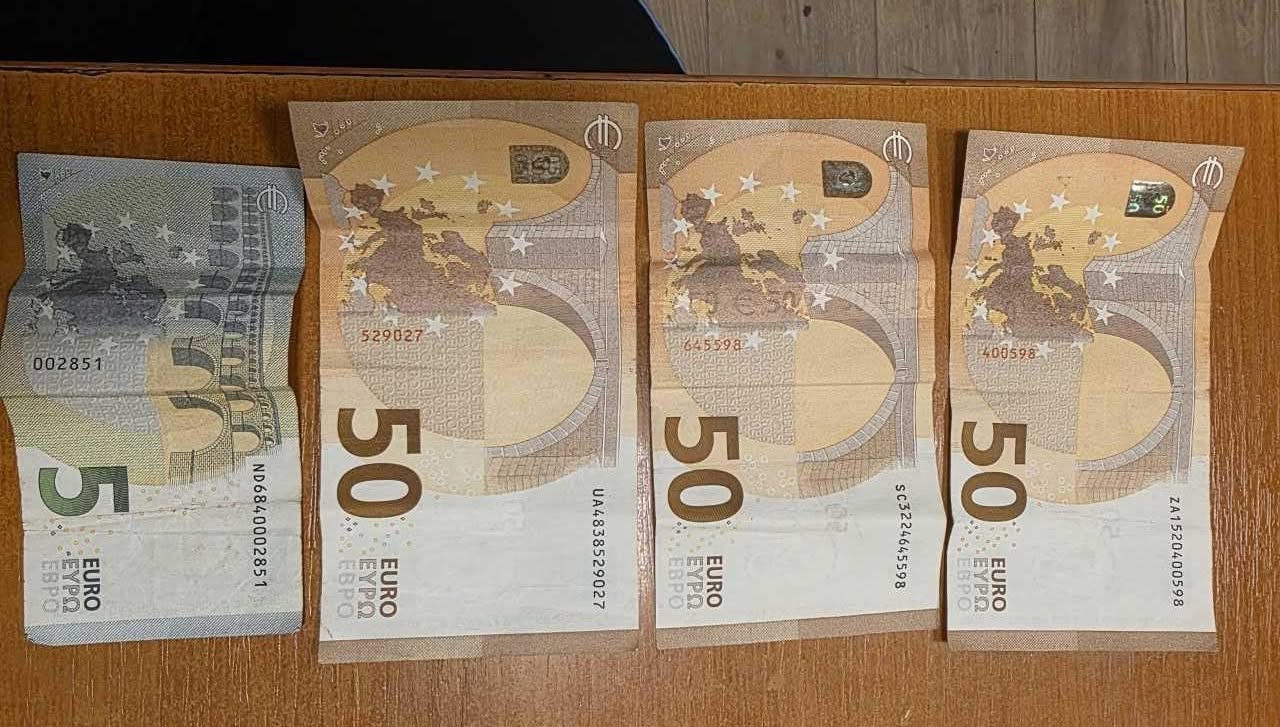 Prizrenasi gjen 155 euro në një lokal, i dorëzon në polici