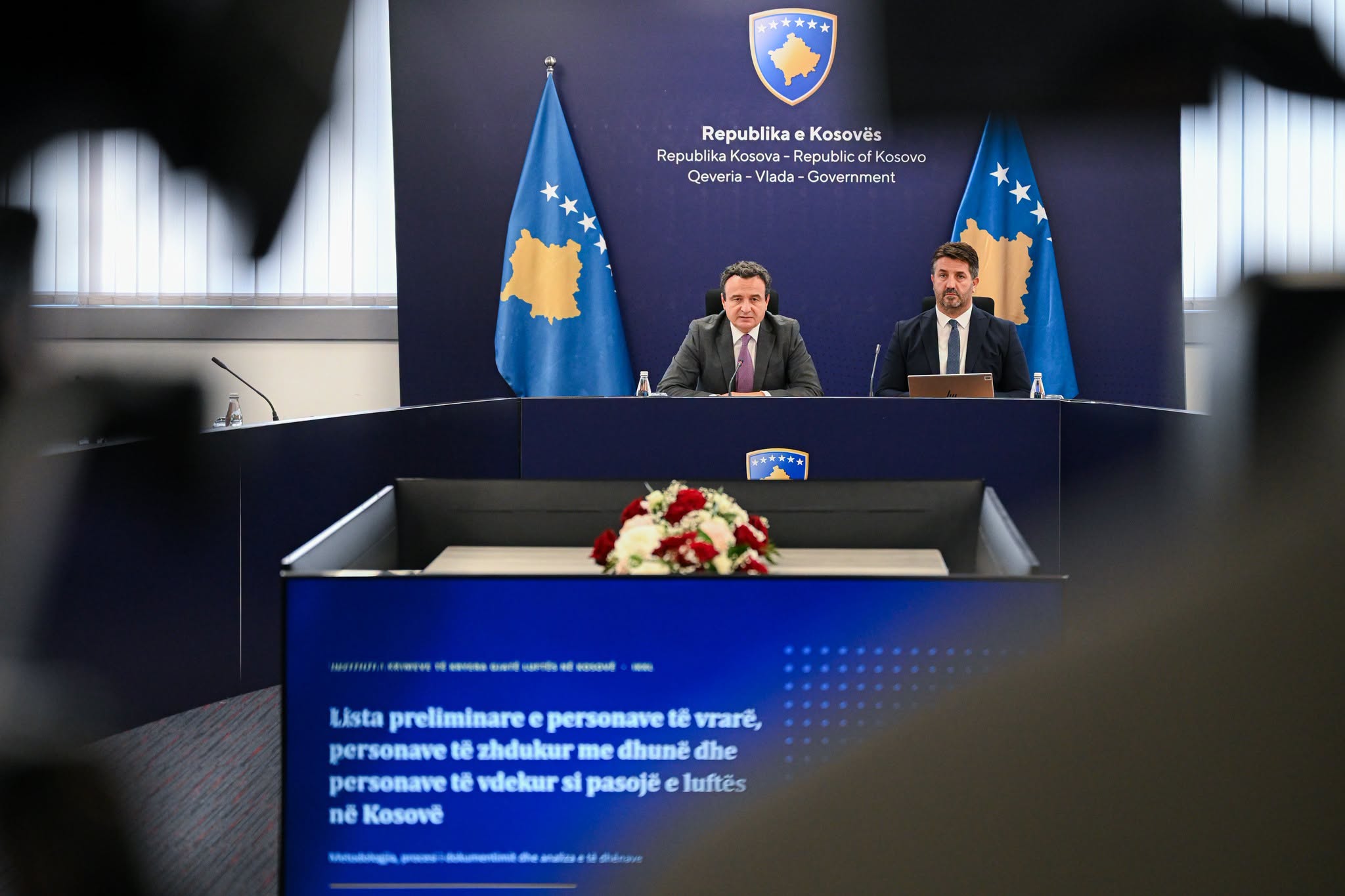 Kurti: Janë dokumentuar 12,230 viktima të luftës në Kosovë, mbi një mijë ishin fëmijë