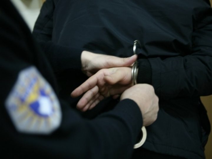 Arrestohet një person i dyshuar për grabitje në Prishtinë