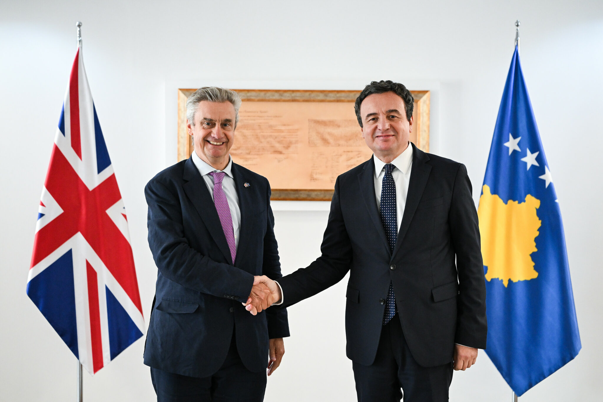 Kurti dhe Hargreaves flasin për partneritetin Kosovë – Mbretëri e Bashkuar